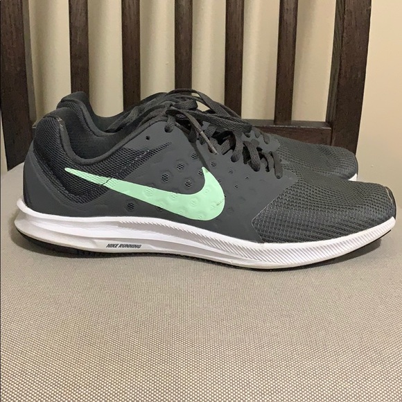 nike running shoes under $30